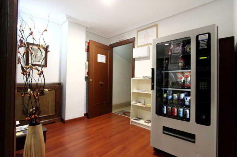 Arjori Rooms Hostal Salamanca Exterior photo