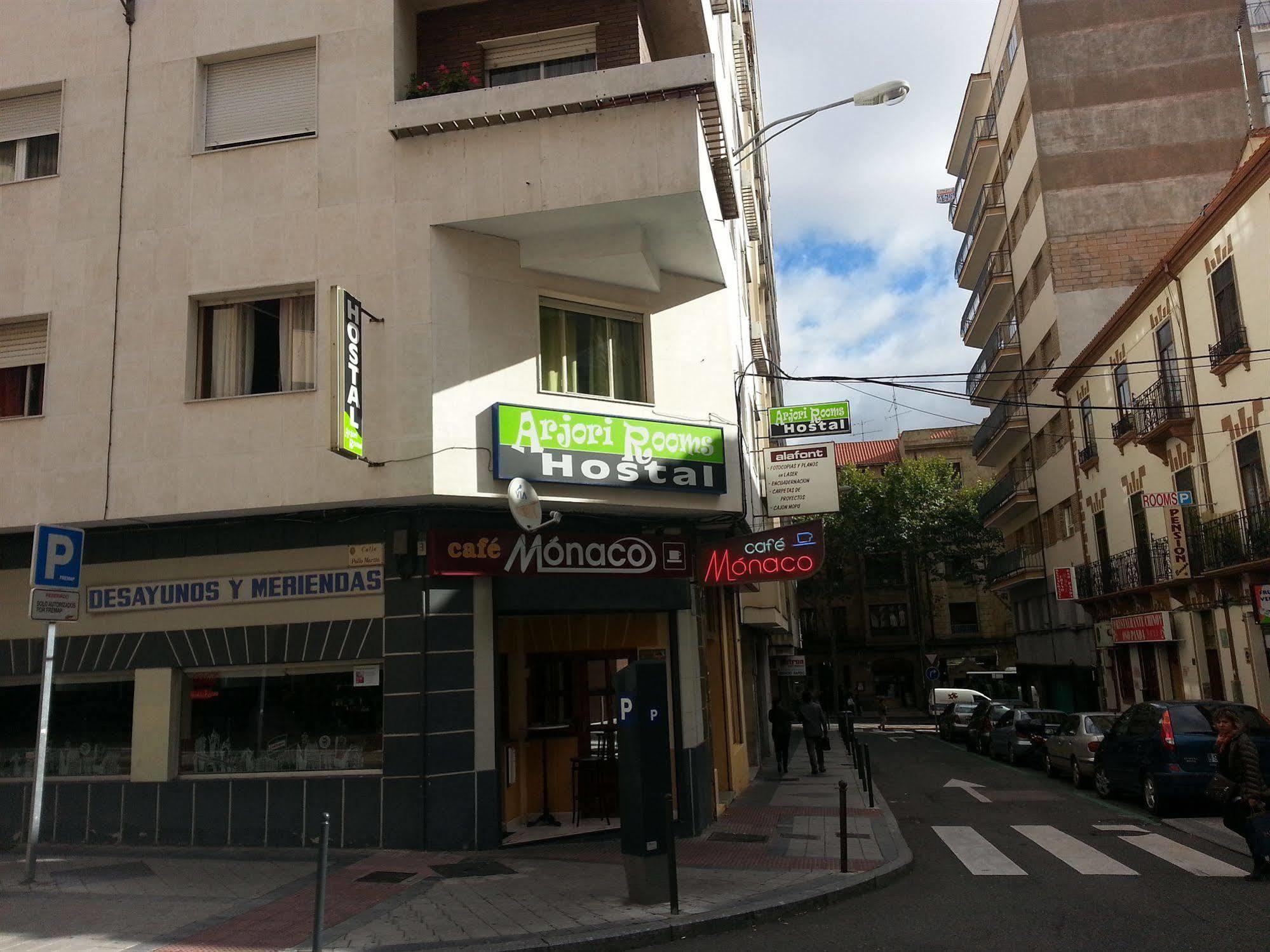 Arjori Rooms Hostal Salamanca Exterior photo